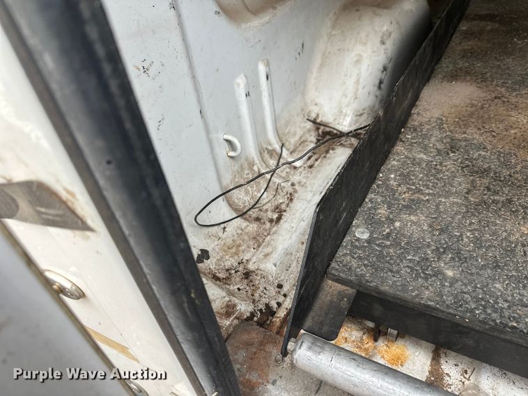 image for item DT6498 2013 Chevrolet Silverado 1500 pickup truck