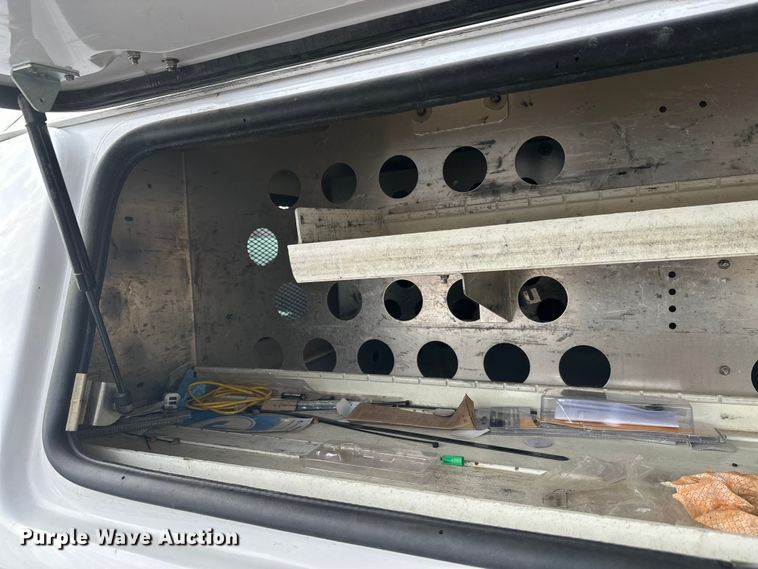 image for item DT6498 2013 Chevrolet Silverado 1500 pickup truck