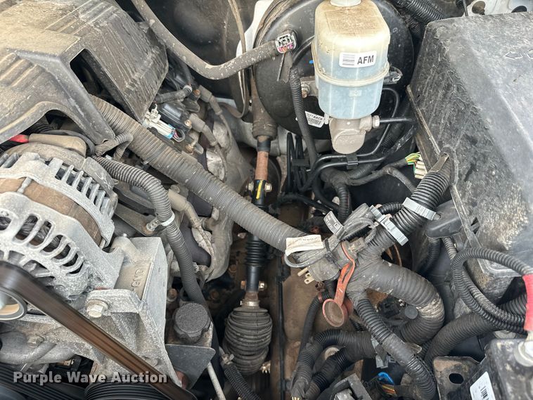 image for item DT6498 2013 Chevrolet Silverado 1500 pickup truck