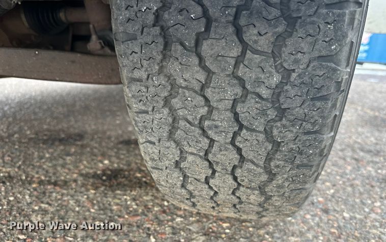 image for item DT6498 2013 Chevrolet Silverado 1500 pickup truck