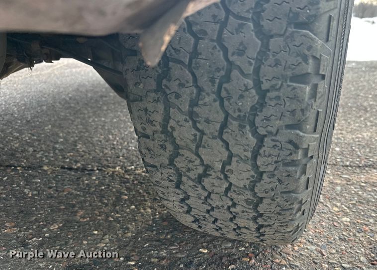 image for item DT6498 2013 Chevrolet Silverado 1500 pickup truck