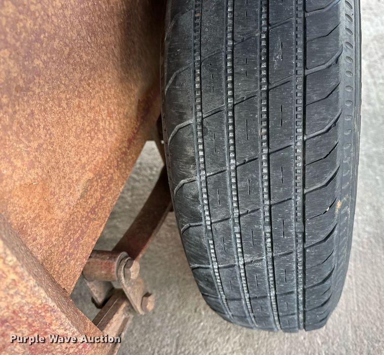 image for item DT6573 2007 C&M utility trailer