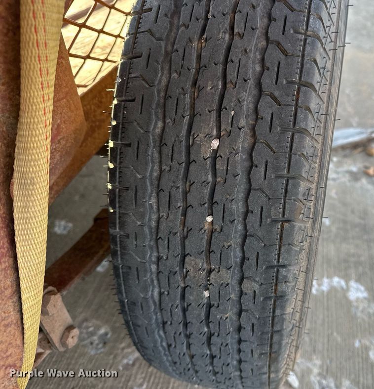 image for item DT6573 2007 C&M utility trailer