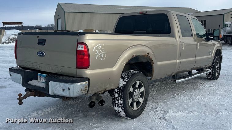 image for item DW4392 2011 Ford F350 Crew Cab pickup truck