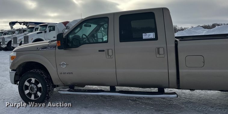 image for item DW4392 2011 Ford F350 Crew Cab pickup truck