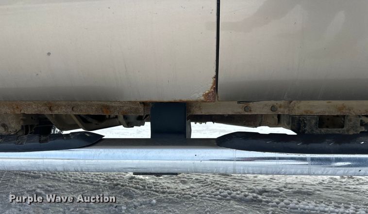 image for item DW4392 2011 Ford F350 Crew Cab pickup truck