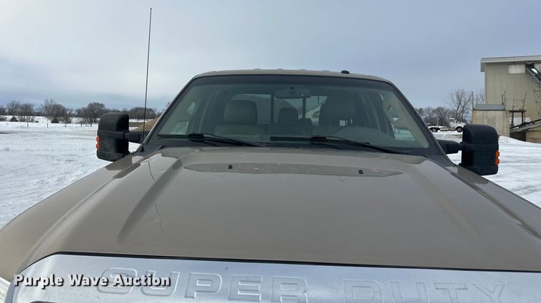 image for item DW4392 2011 Ford F350 Crew Cab pickup truck