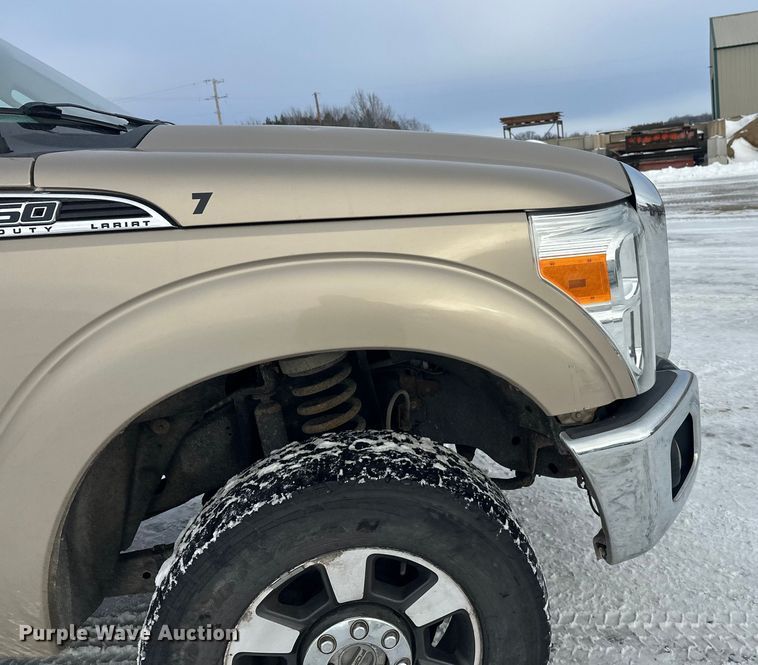 image for item DW4392 2011 Ford F350 Crew Cab pickup truck