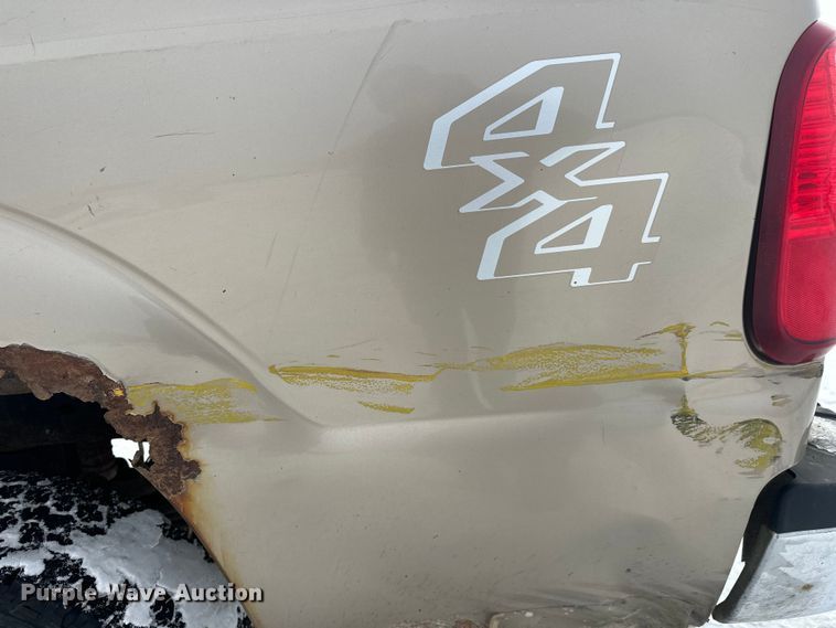 image for item DW4392 2011 Ford F350 Crew Cab pickup truck