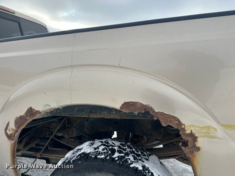 image for item DW4392 2011 Ford F350 Crew Cab pickup truck