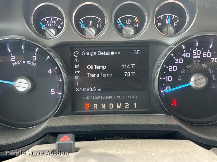 image for item DW4392 2011 Ford F350 Crew Cab pickup truck