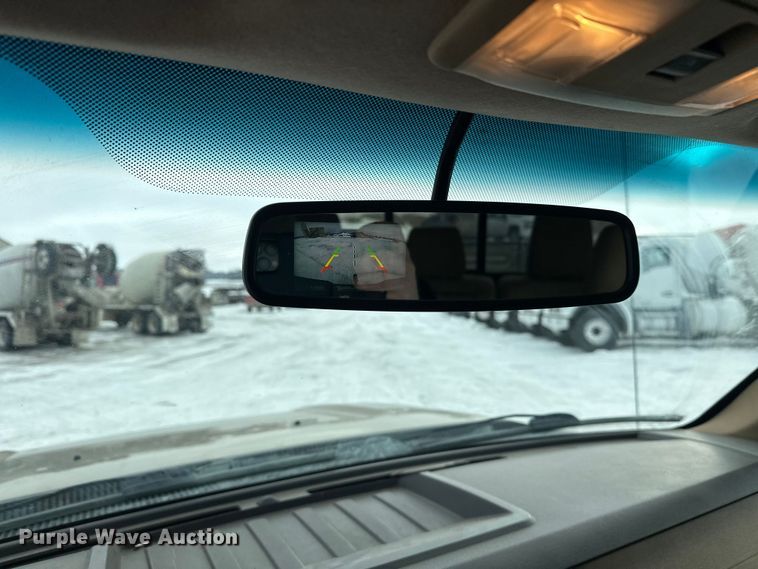 image for item DW4392 2011 Ford F350 Crew Cab pickup truck