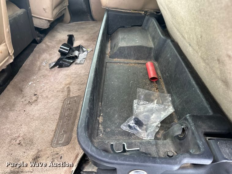 image for item DW4392 2011 Ford F350 Crew Cab pickup truck