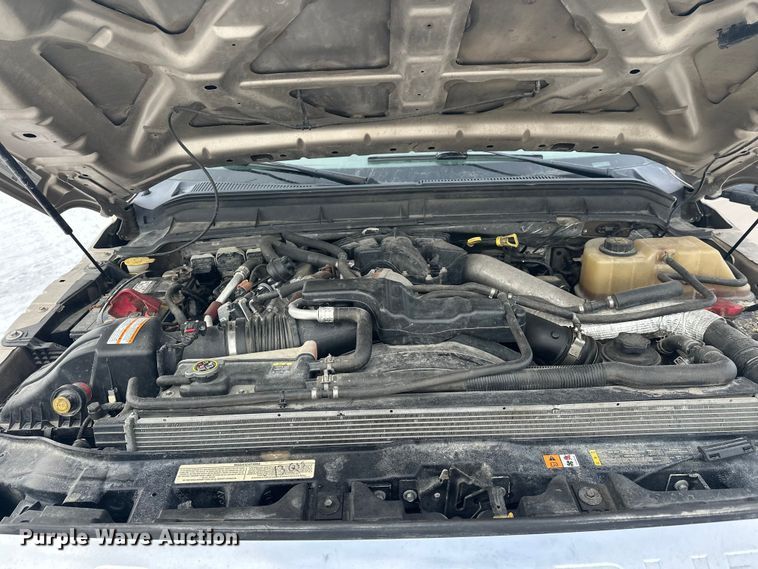 image for item DW4392 2011 Ford F350 Crew Cab pickup truck