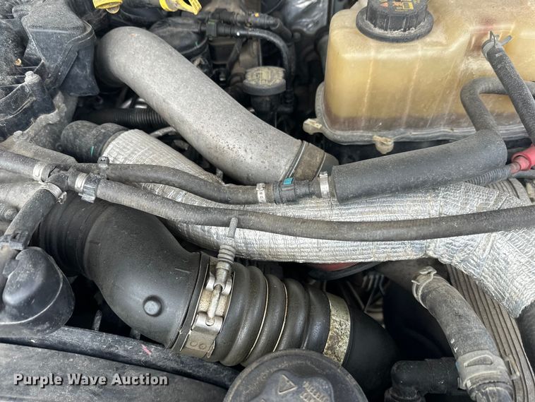 image for item DW4392 2011 Ford F350 Crew Cab pickup truck