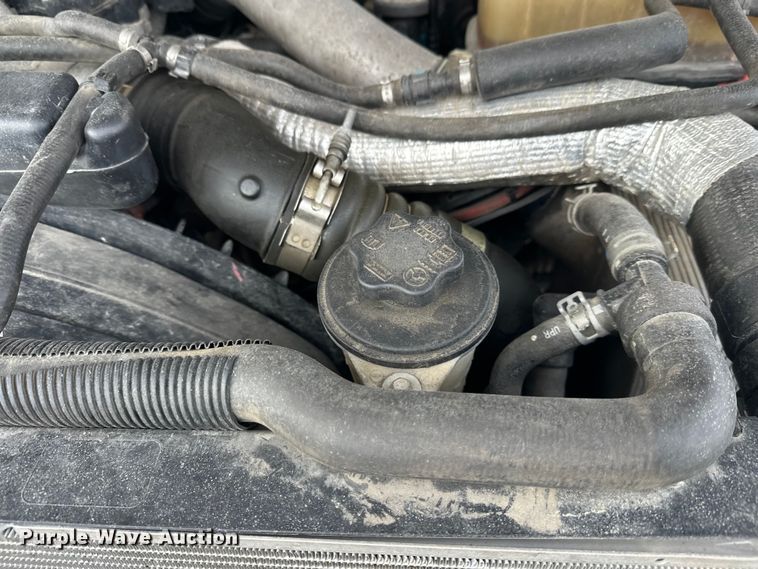 image for item DW4392 2011 Ford F350 Crew Cab pickup truck