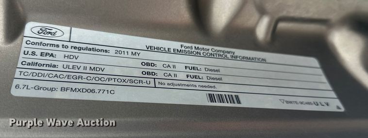 image for item DW4392 2011 Ford F350 Crew Cab pickup truck