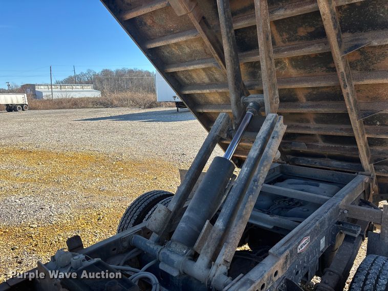 image for item DW7370 2015 RAM 3500 dump flatbed pickup truck