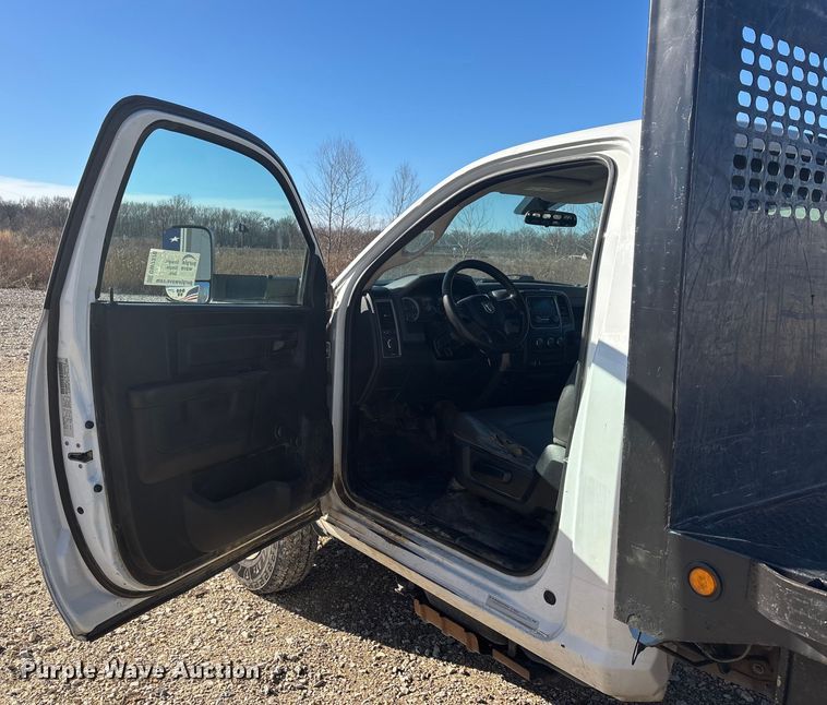 image for item DW7370 2015 RAM 3500 dump flatbed pickup truck