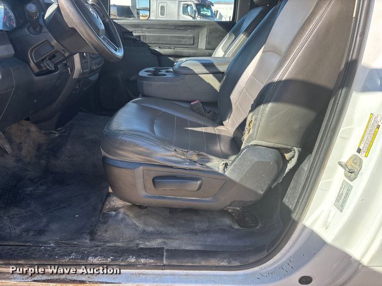 image for item DW7370 2015 RAM 3500 dump flatbed pickup truck