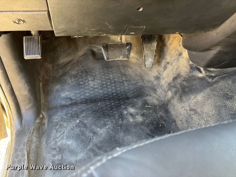 image for item DW7370 2015 RAM 3500 dump flatbed pickup truck