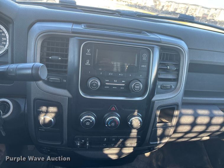 image for item DW7370 2015 RAM 3500 dump flatbed pickup truck