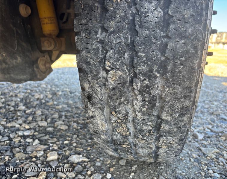 image for item DW7370 2015 RAM 3500 dump flatbed pickup truck