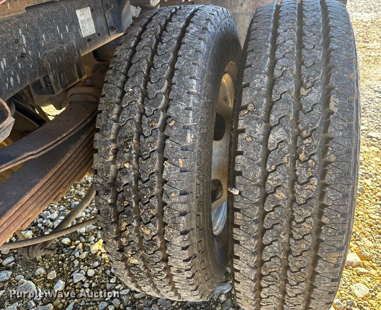 image for item DW7370 2015 RAM 3500 dump flatbed pickup truck