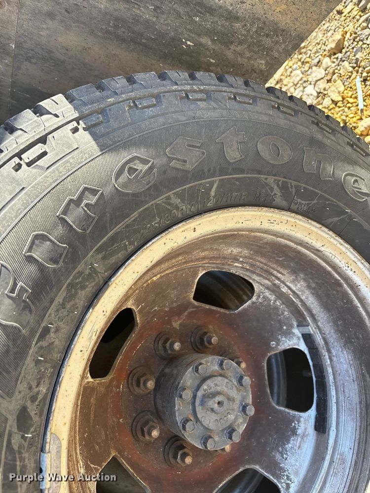 image for item DW7370 2015 RAM 3500 dump flatbed pickup truck