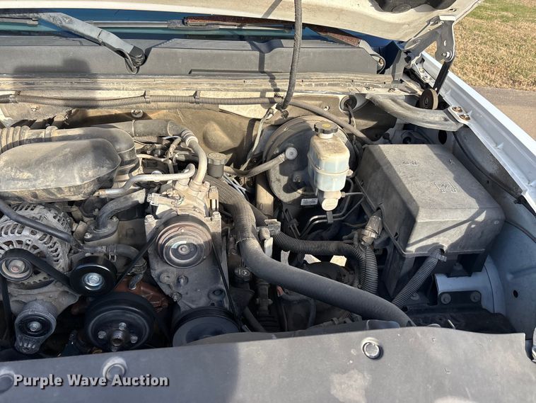 image for item DW7372 2008 Chevrolet Silverado pickup truck