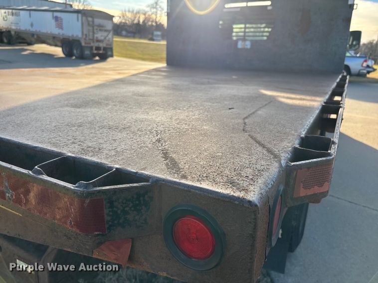 image for item DW7373 2017 RAM 3500 dump flatbed pickup truck