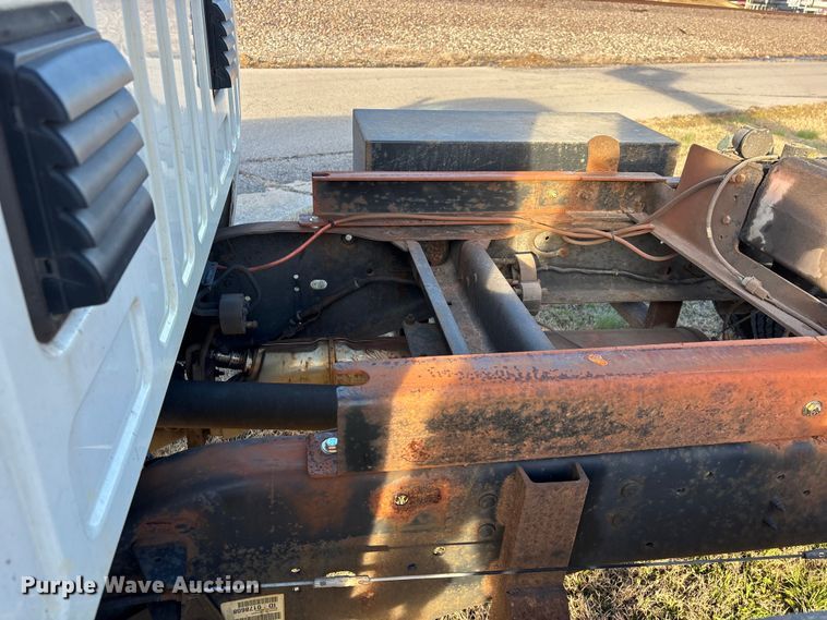 image for item DW7373 2017 RAM 3500 dump flatbed pickup truck