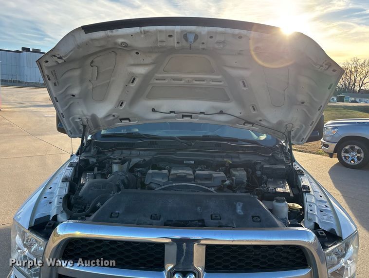 image for item DW7373 2017 RAM 3500 dump flatbed pickup truck