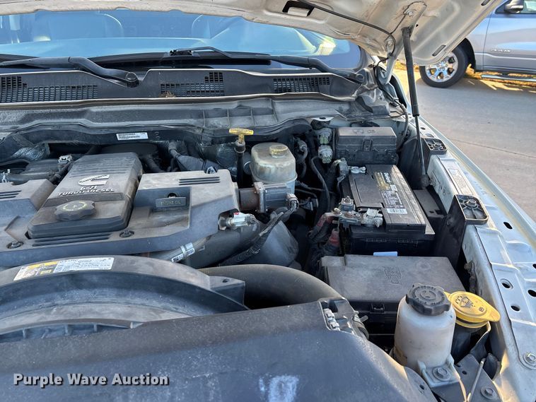 image for item DW7373 2017 RAM 3500 dump flatbed pickup truck