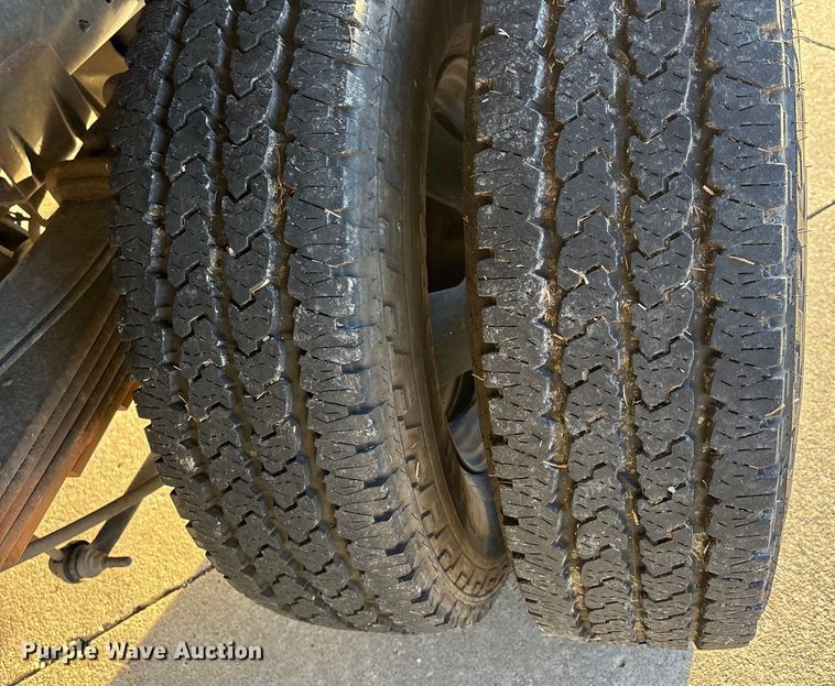 image for item DW7373 2017 RAM 3500 dump flatbed pickup truck