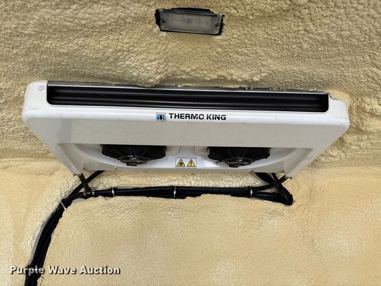 image for item DW7374 2019 GMC Savana box truck