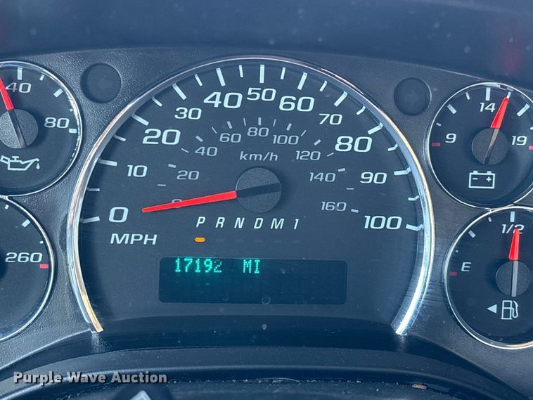 image for item DW7374 2019 GMC Savana box truck