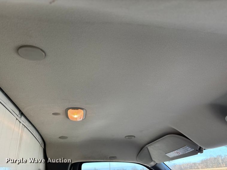 image for item DW7374 2019 GMC Savana box truck