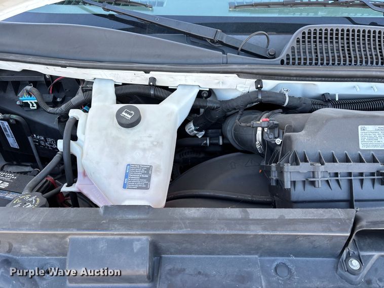 image for item DW7374 2019 GMC Savana box truck