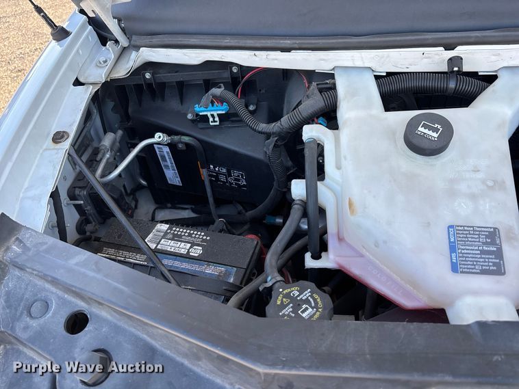 image for item DW7374 2019 GMC Savana box truck