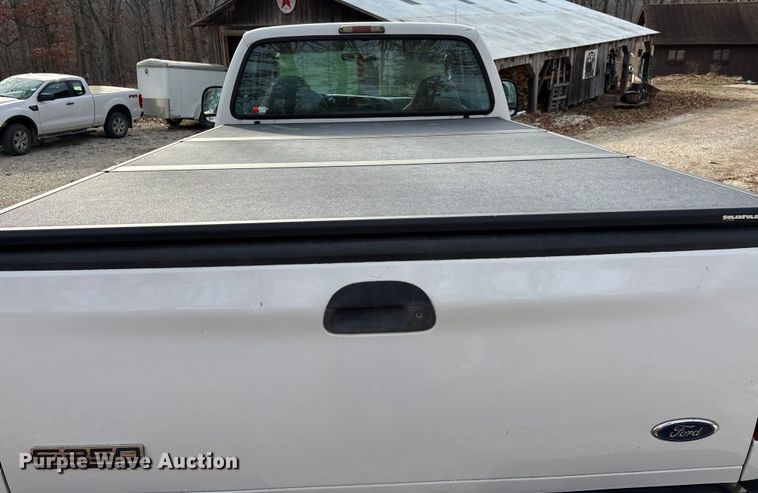 image for item DW7375 2007 Ford F250 Super Duty pickup truck