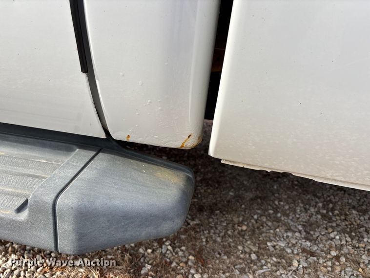 image for item DW7375 2007 Ford F250 Super Duty pickup truck