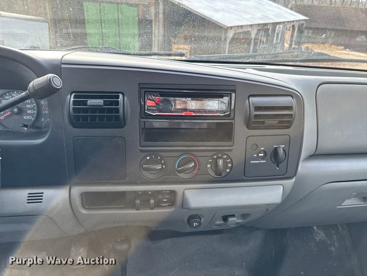 image for item DW7375 2007 Ford F250 Super Duty pickup truck