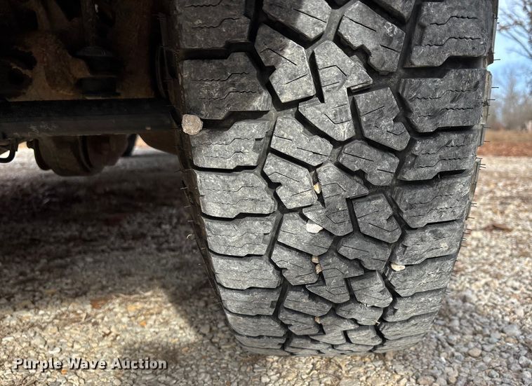 image for item DW7375 2007 Ford F250 Super Duty pickup truck