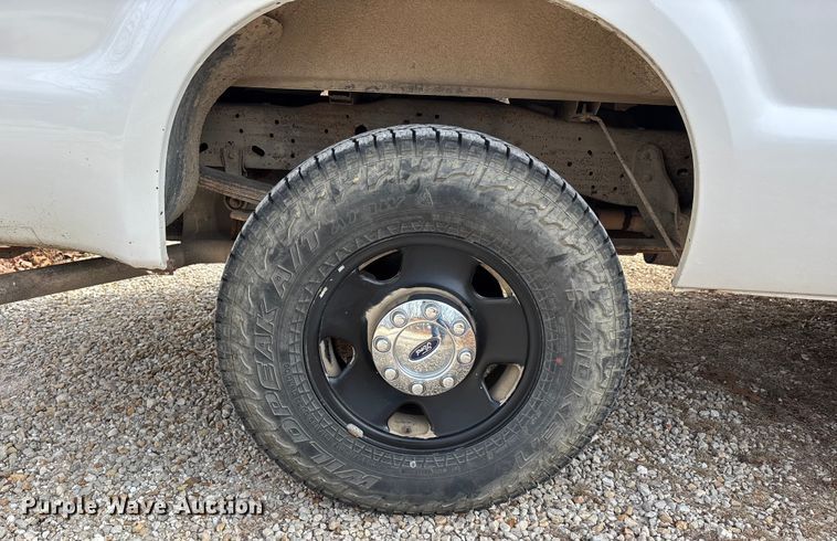 image for item DW7375 2007 Ford F250 Super Duty pickup truck