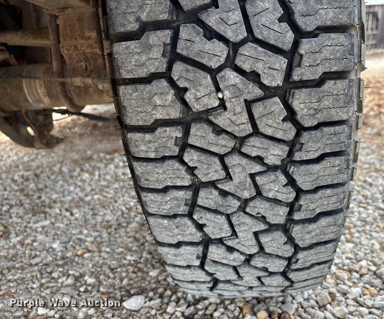 image for item DW7375 2007 Ford F250 Super Duty pickup truck