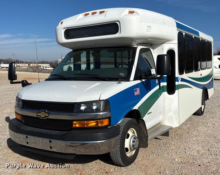 image for item DW7376 2014 Chevrolet Express shuttle bus