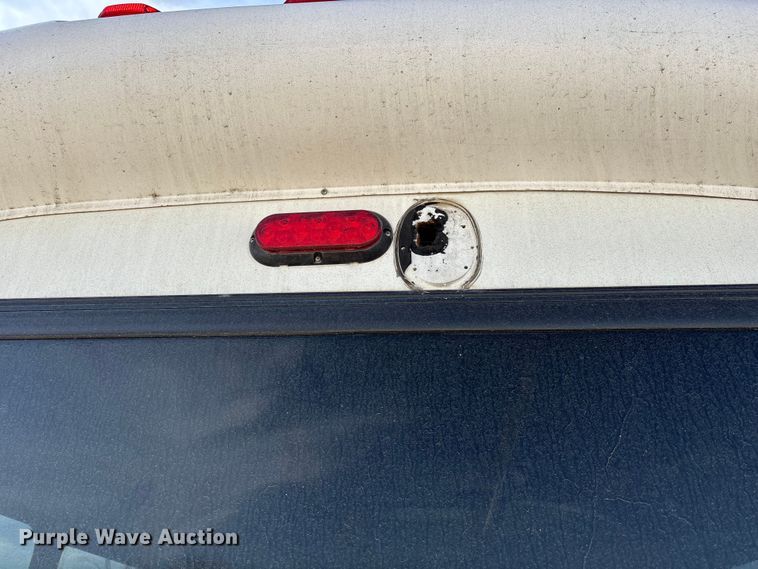 image for item DW7376 2014 Chevrolet Express shuttle bus