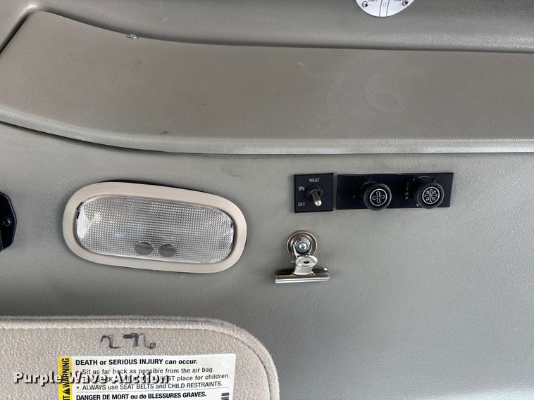 image for item DW7376 2014 Chevrolet Express shuttle bus