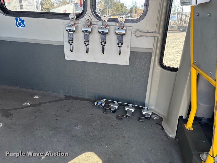 image for item DW7376 2014 Chevrolet Express shuttle bus